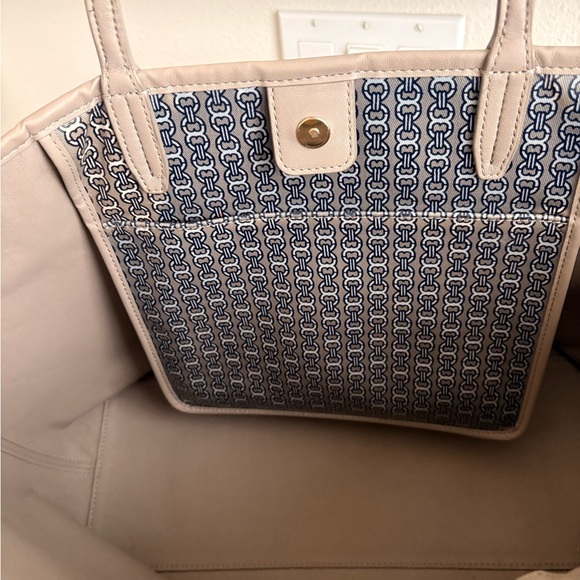 Tory Burch Gemini Link tote - Picture 4 of 8